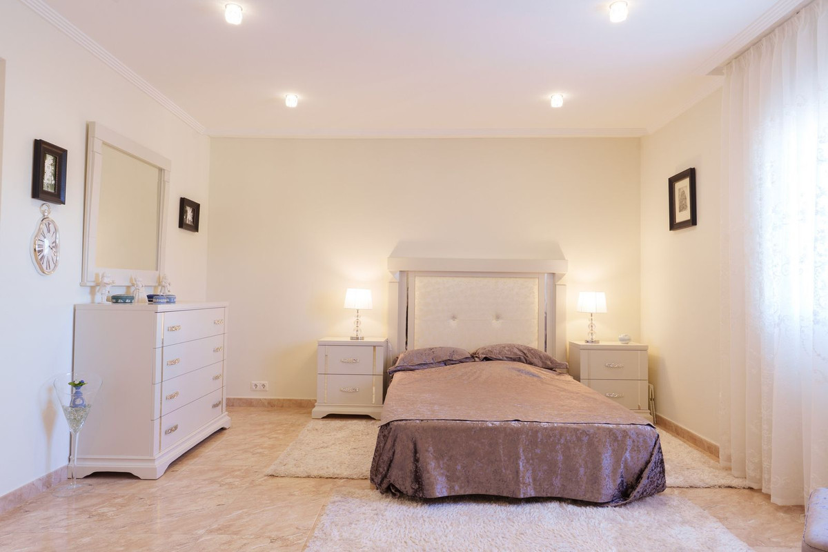ShowFeedImage House – Detached Villa in Orihuela