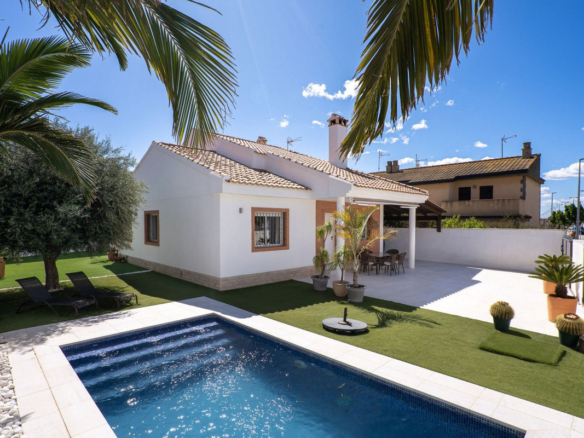 House – Detached Villa in Pilar de la Horadada