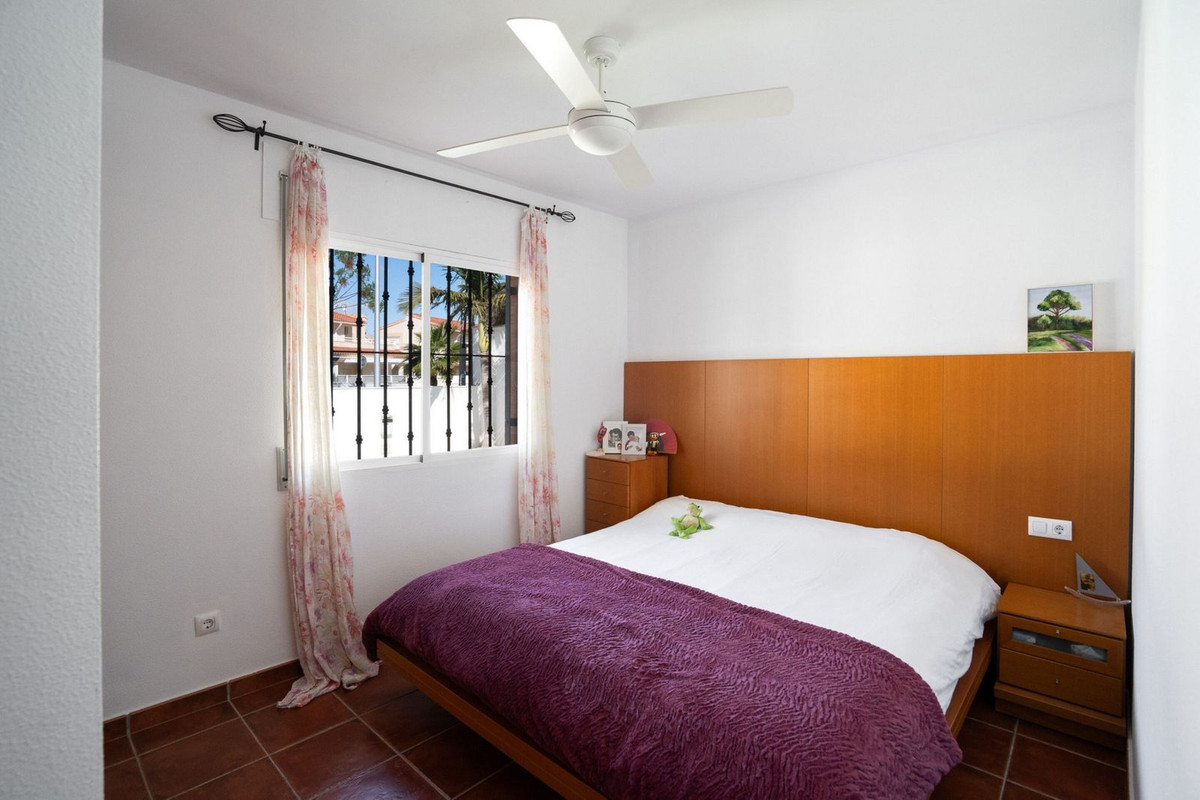 ShowFeedImage House – Detached Villa in Pilar de la Horadada