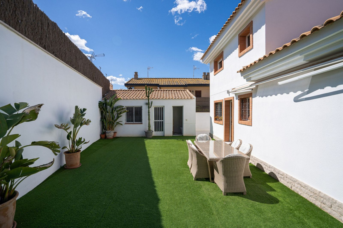 ShowFeedImage House – Detached Villa in Pilar de la Horadada