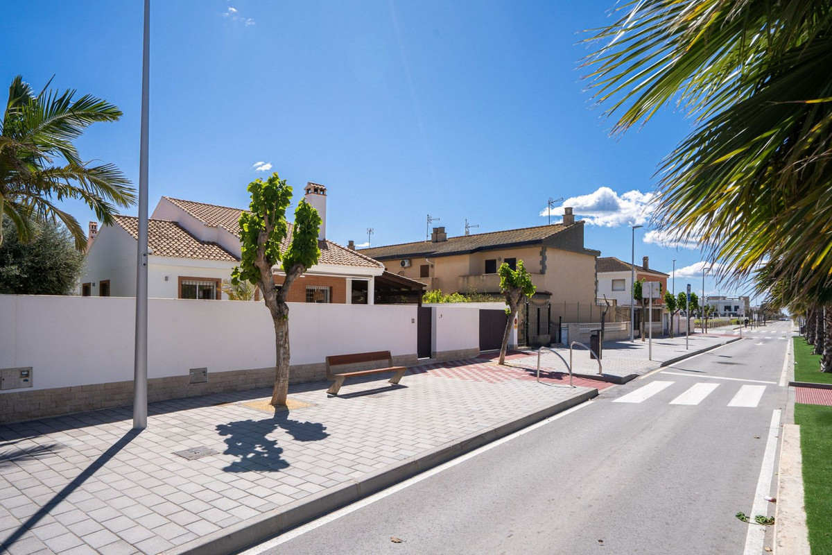 ShowFeedImage House – Detached Villa in Pilar de la Horadada