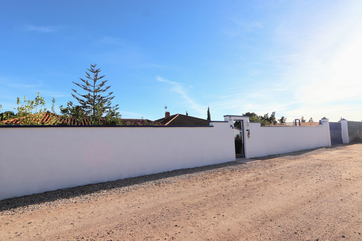 ShowFeedImage House – Detached Villa in Torre-Pacheco