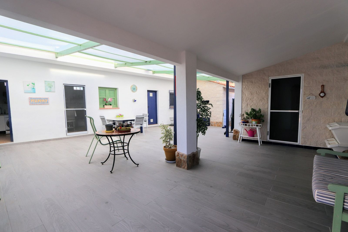ShowFeedImage House – Detached Villa in Torre-Pacheco