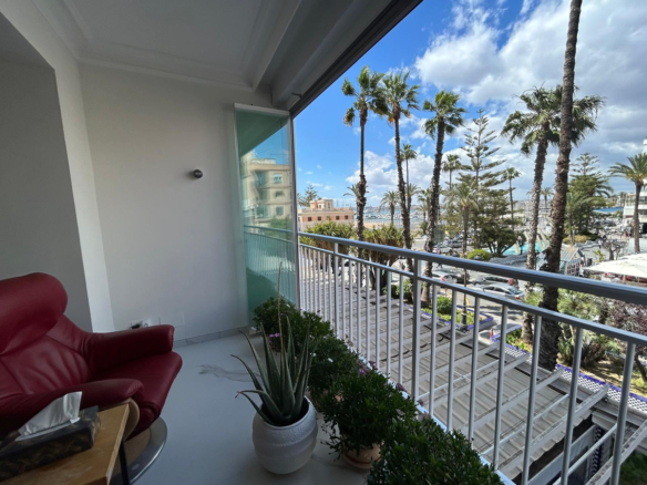 Apartment – Middle Floor Apartment in Torrevieja