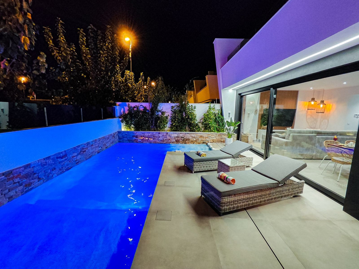 ShowFeedImage House – Detached Villa in San Javier