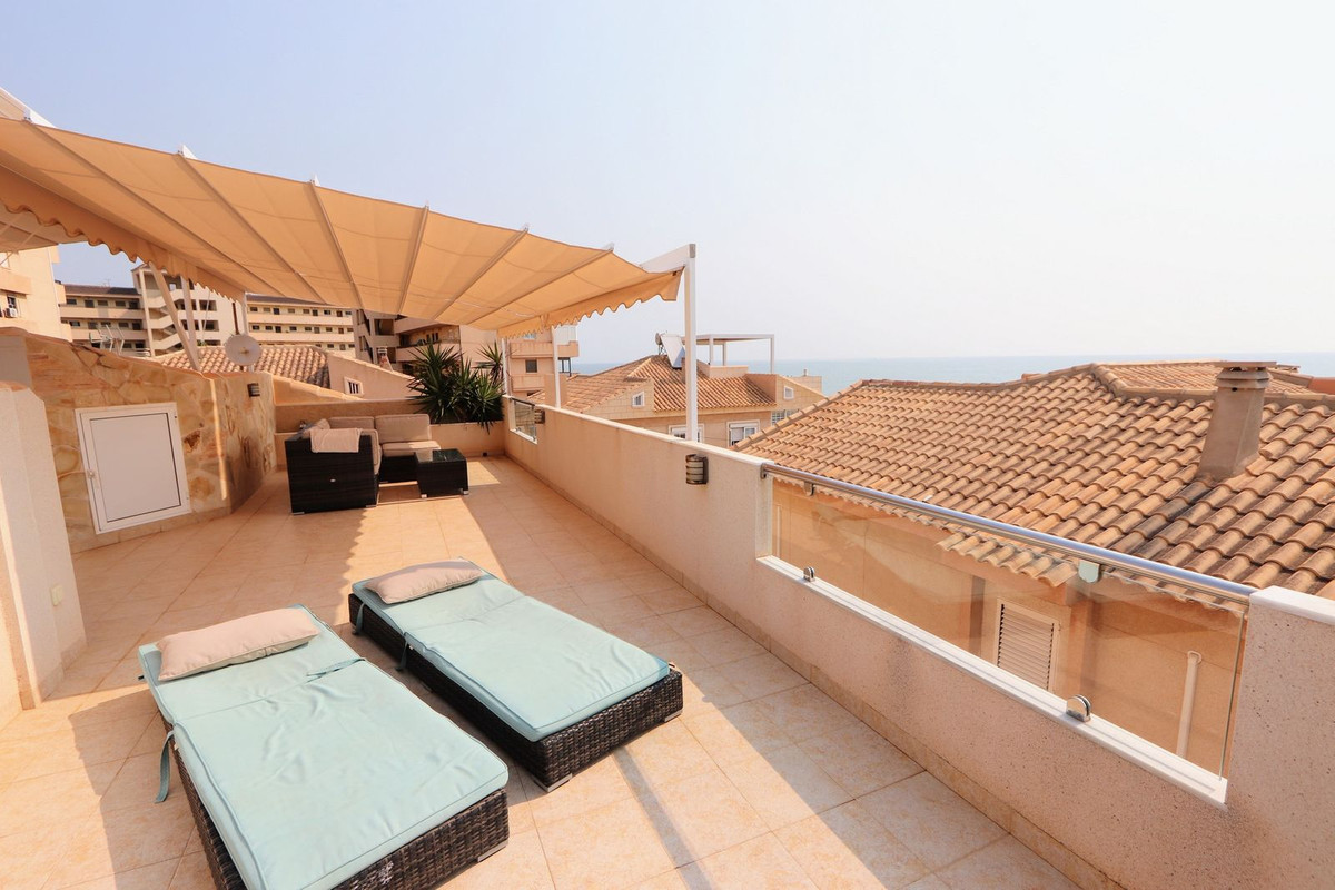 ShowFeedImage House – Semi-Detached House in Torrevieja