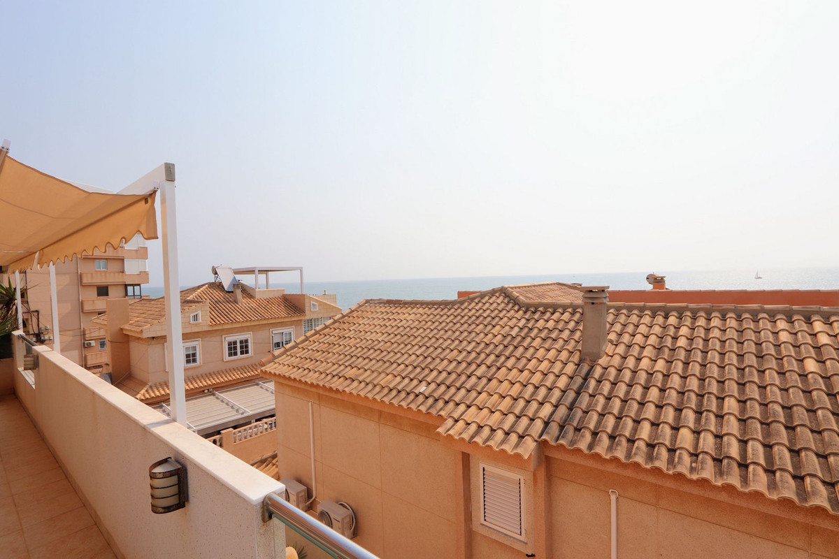 ShowFeedImage House – Semi-Detached House in Torrevieja