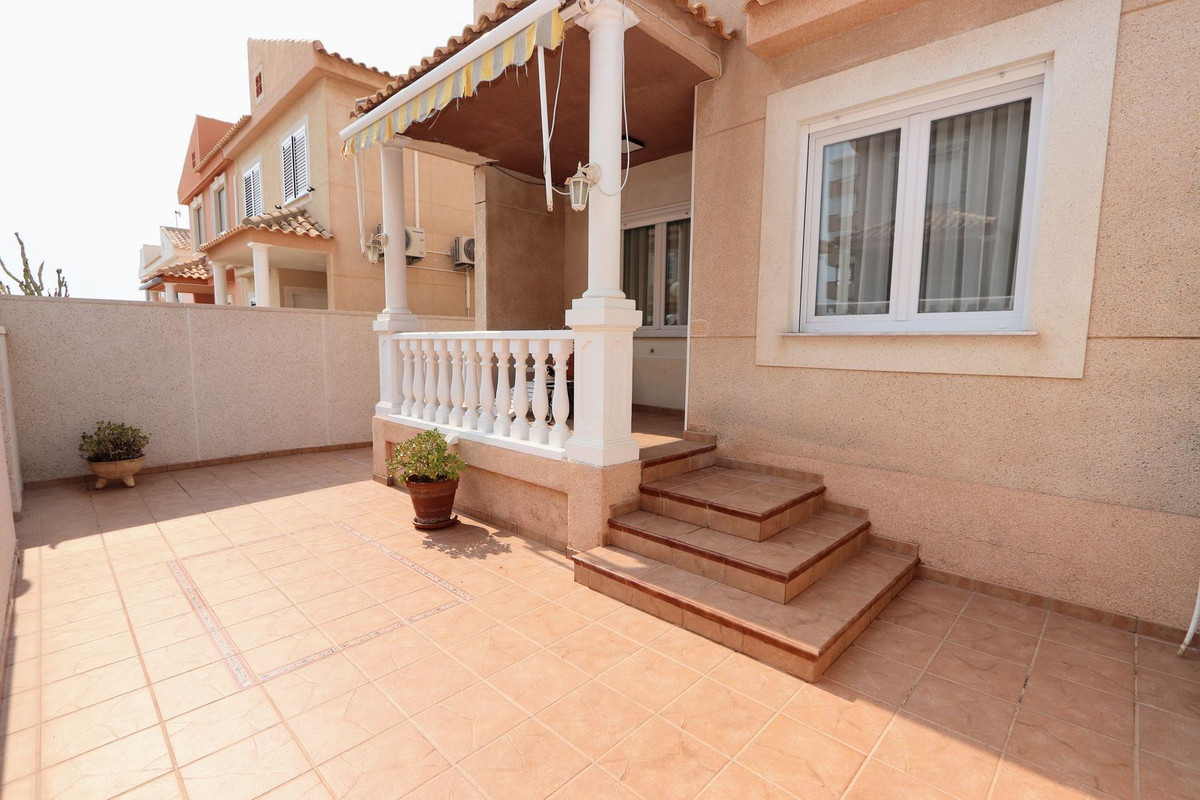 ShowFeedImage House – Semi-Detached House in Torrevieja