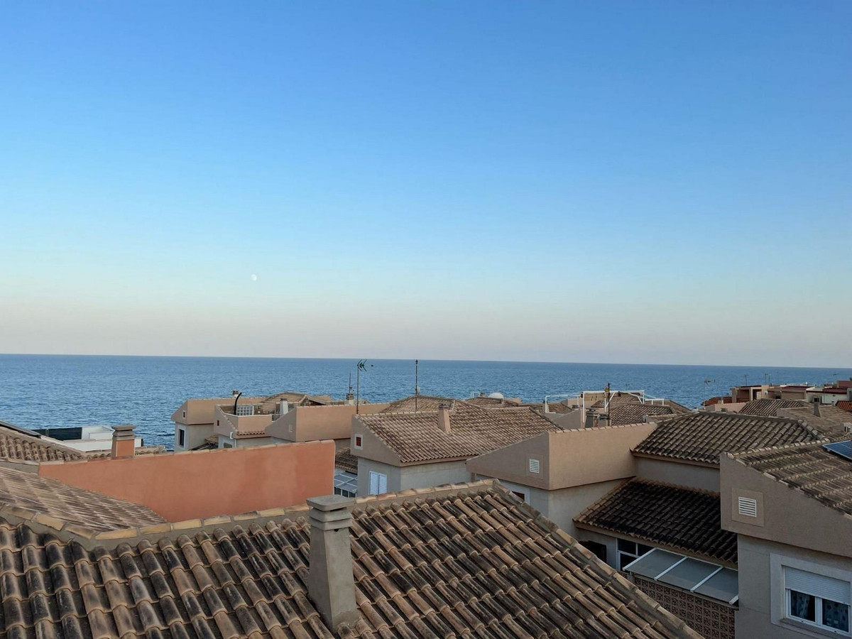 ShowFeedImage House – Semi-Detached House in Torrevieja
