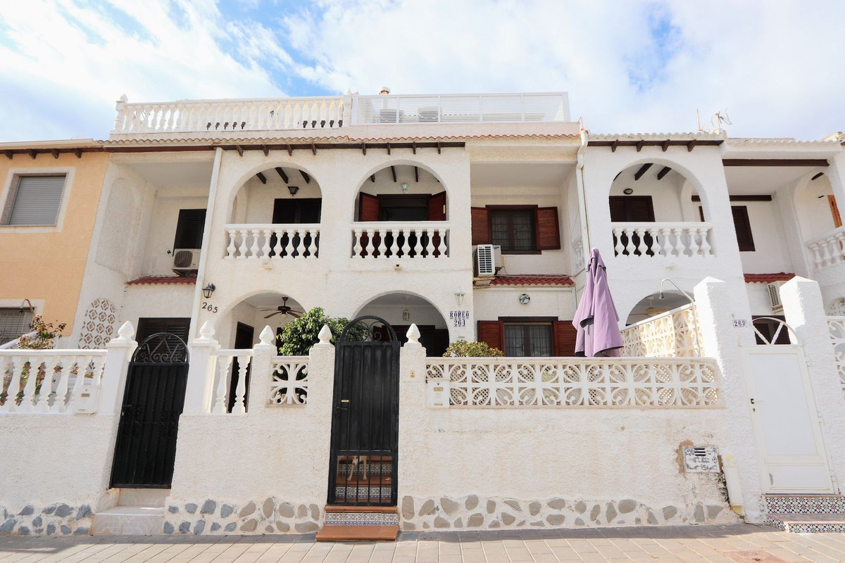 House – Townhouse in Orihuela