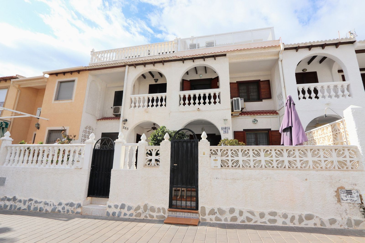 House – Townhouse in Orihuela