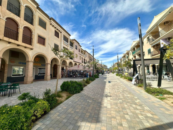 Apartment – Middle Floor Apartment in Los Alcazares