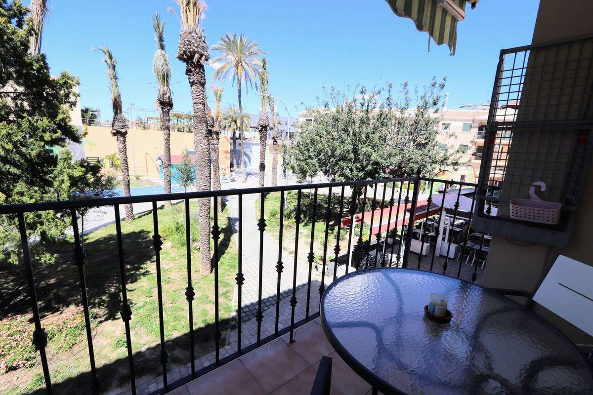 ShowFeedImage Apartment – Middle Floor Apartment in Los Alcazares