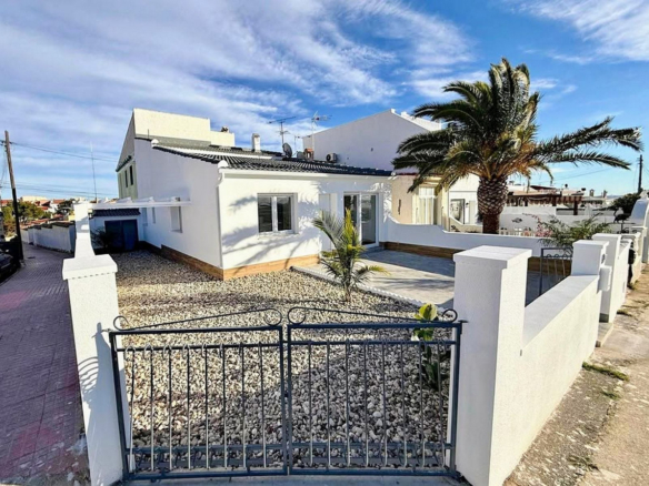House – Detached Villa in Rojales