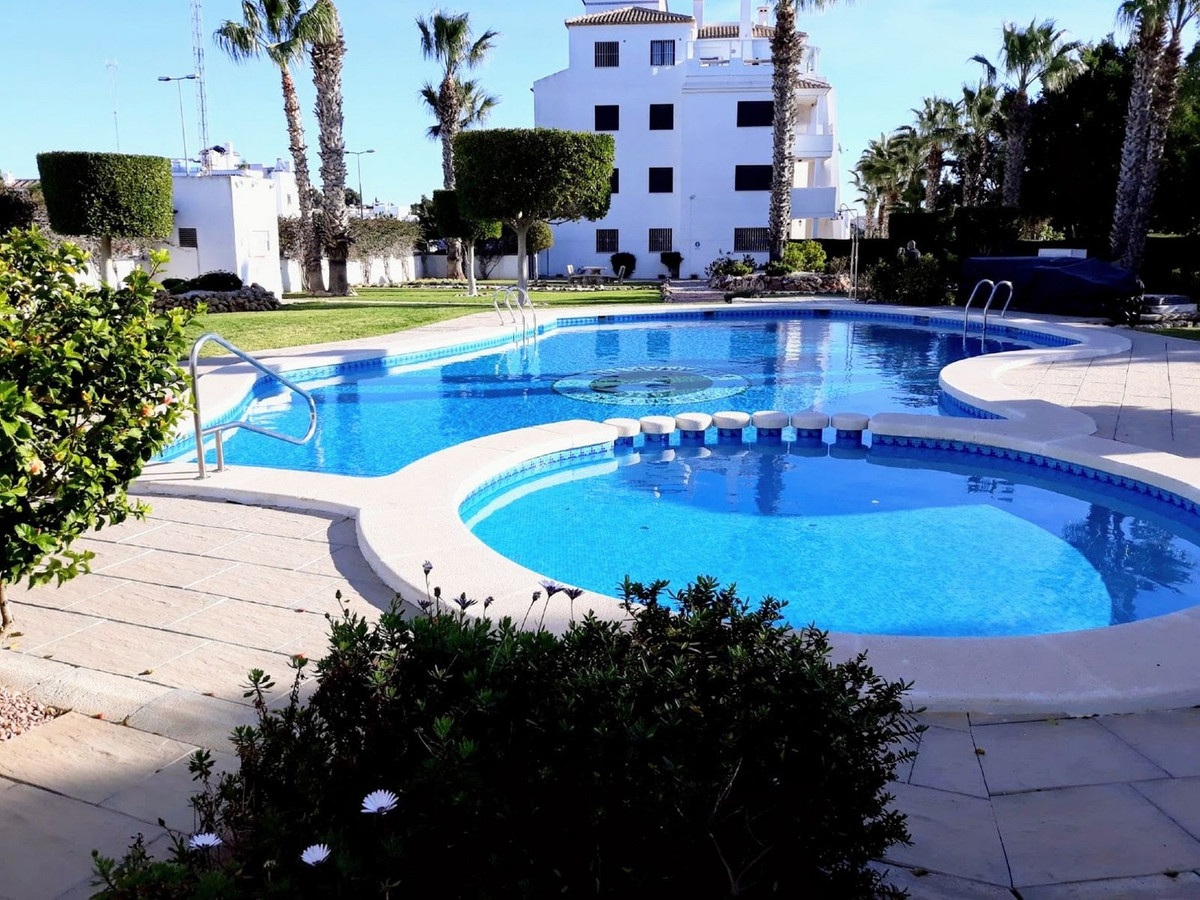 Apartment – Middle Floor Apartment in Orihuela
