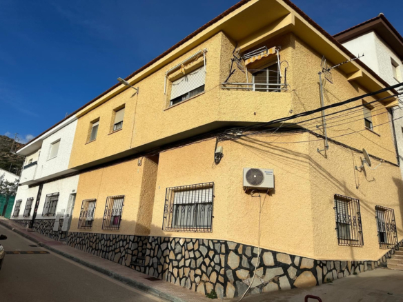 Apartment – Middle Floor Apartment in La Union