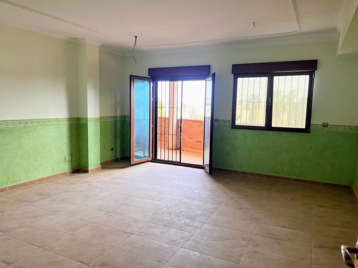 Apartment – Top Floor Apartment in Los Alcazares