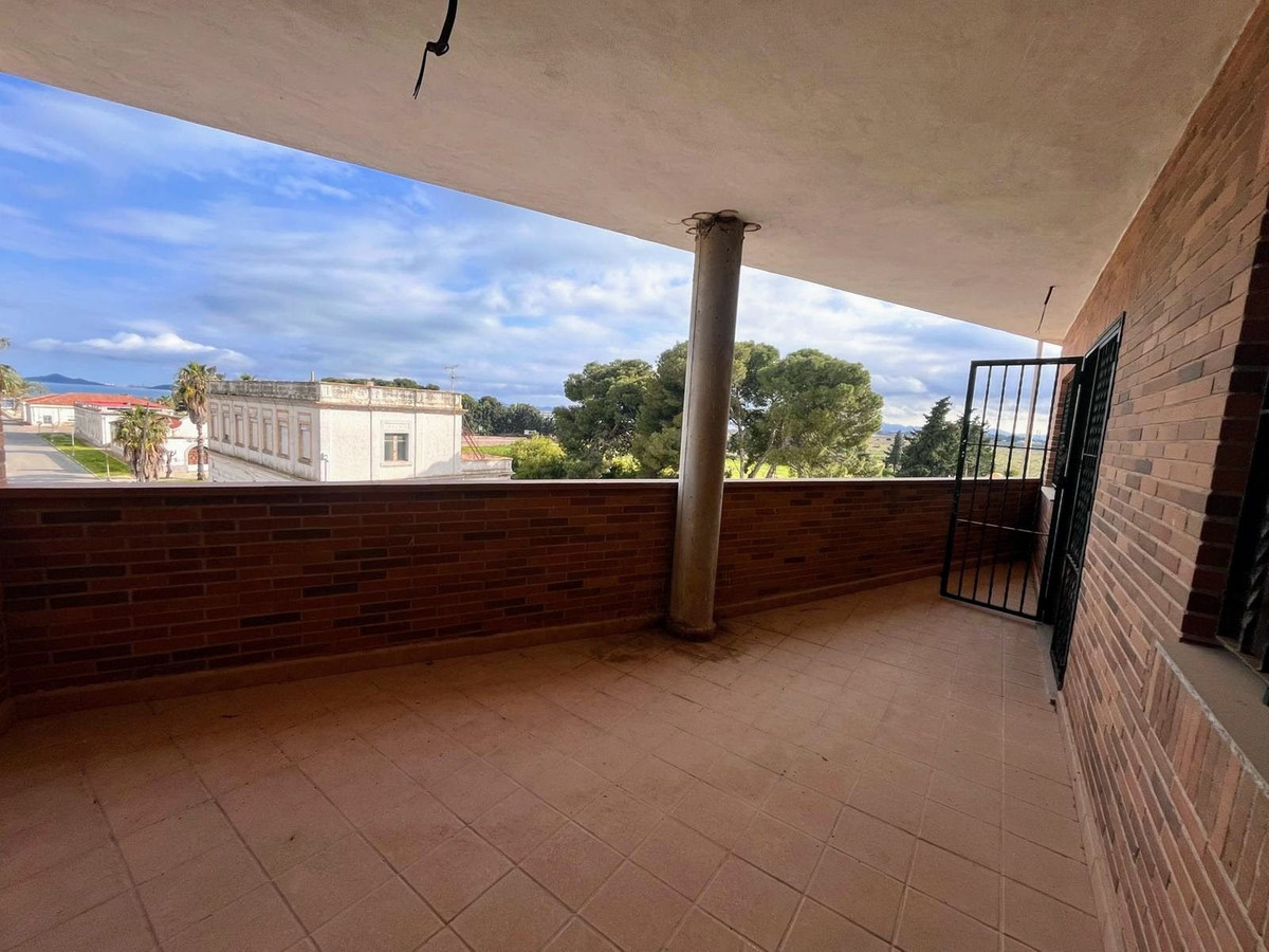 Apartment – Top Floor Apartment in Los Alcazares