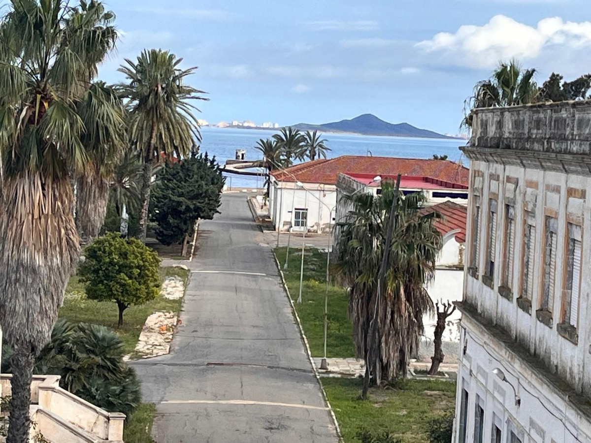 Apartment – Top Floor Apartment in Los Alcazares