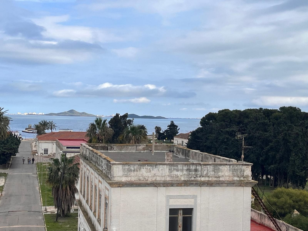 Apartment – Top Floor Apartment in Los Alcazares
