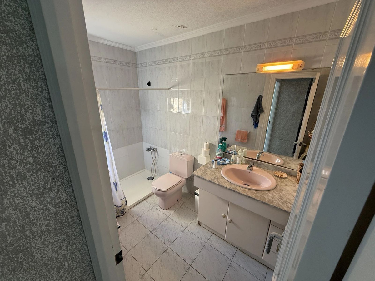 House – Detached Villa in Torrevieja