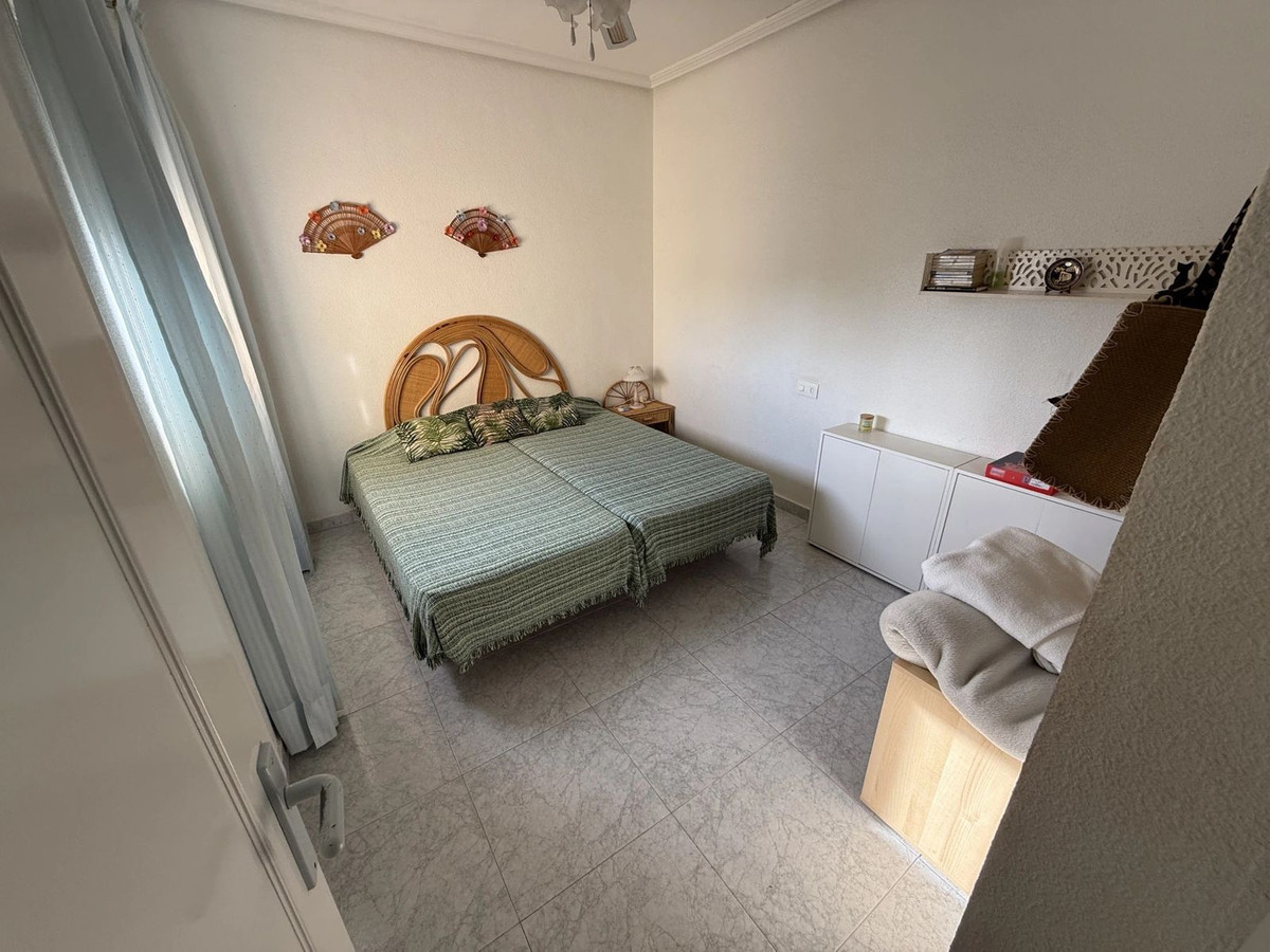 House – Detached Villa in Torrevieja