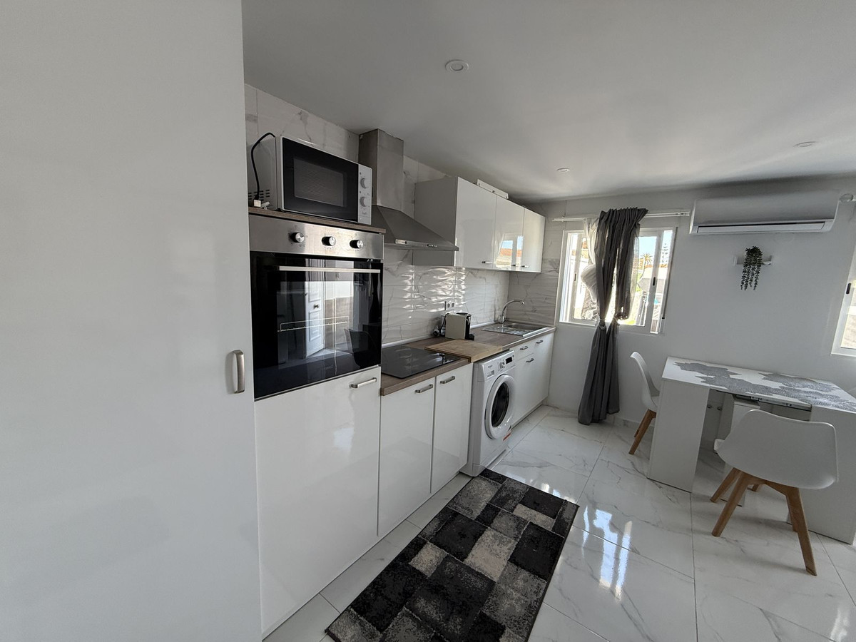 ShowFeedImage House – Bungalow in Torrevieja