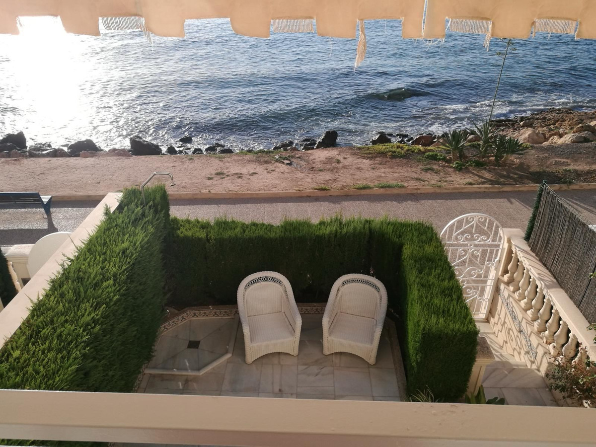 House – Detached Villa in Santa Pola