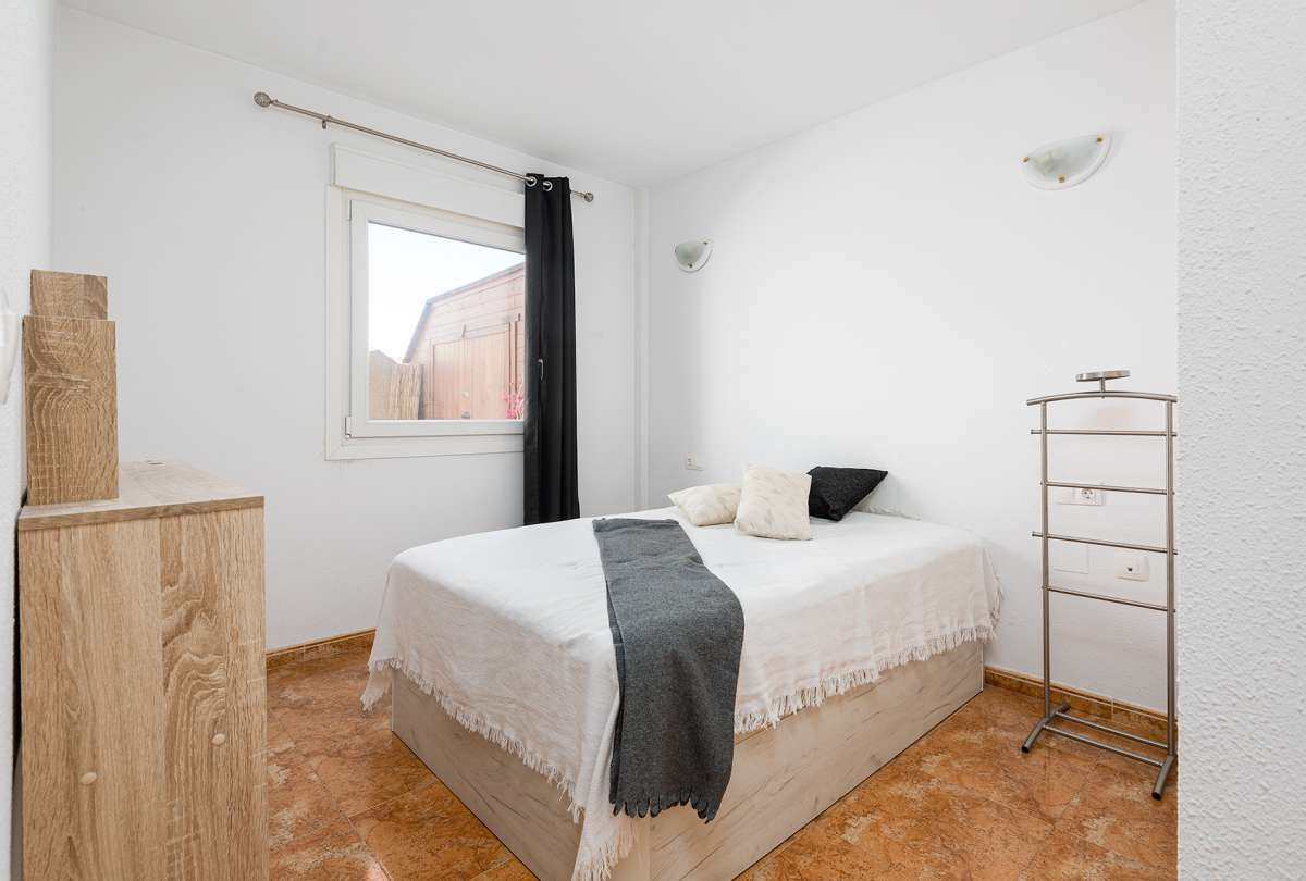 Apartment – Top Floor Apartment in Alicante City