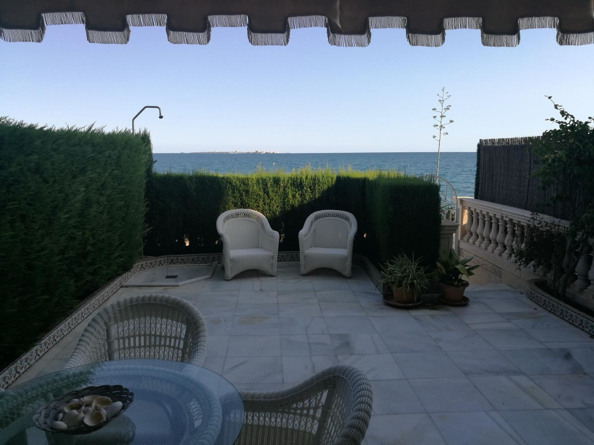House – Detached Villa in Santa Pola