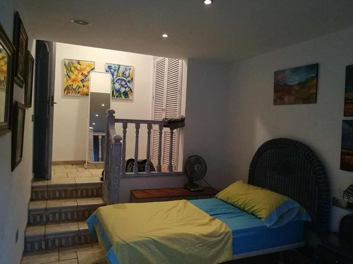 House – Detached Villa in Santa Pola