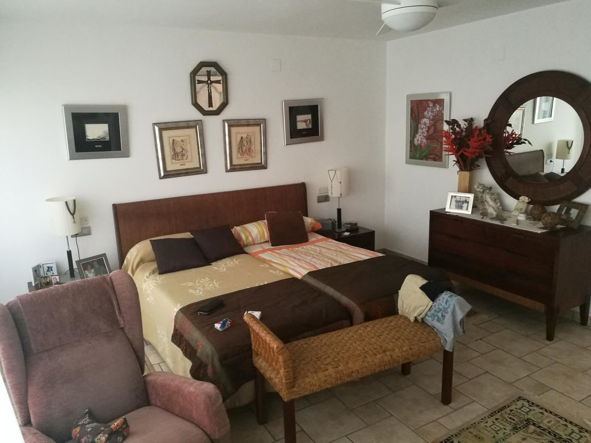 House – Detached Villa in Santa Pola