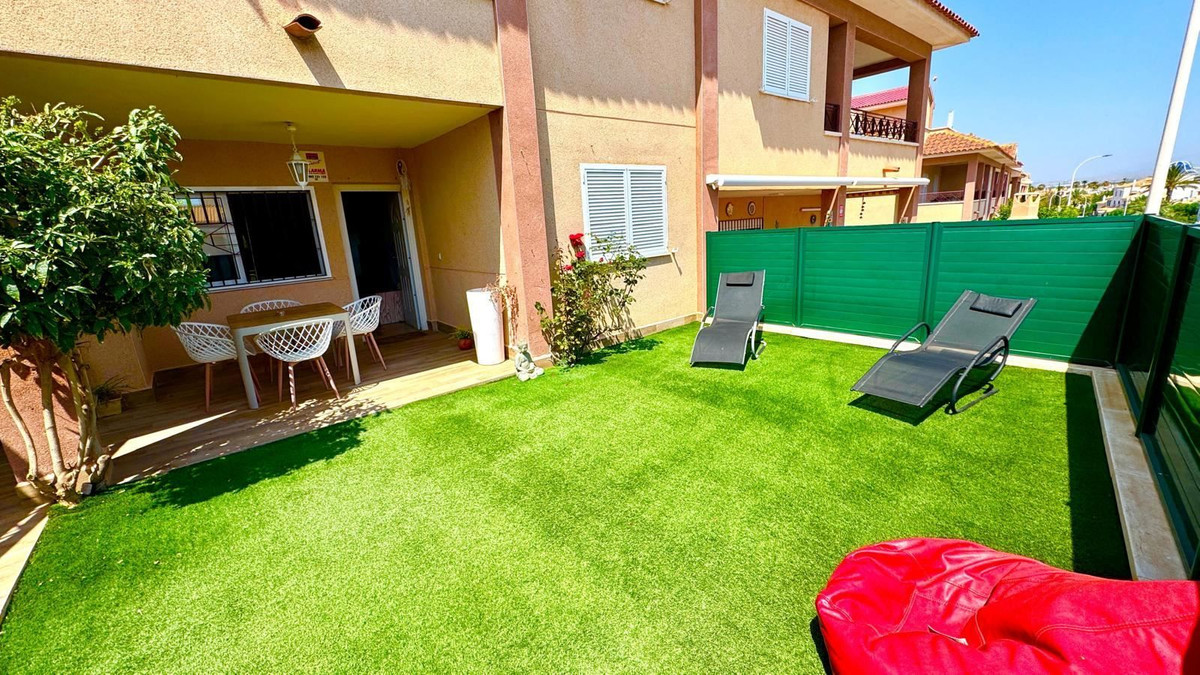 Apartment – Middle Floor Apartment in Santa Pola