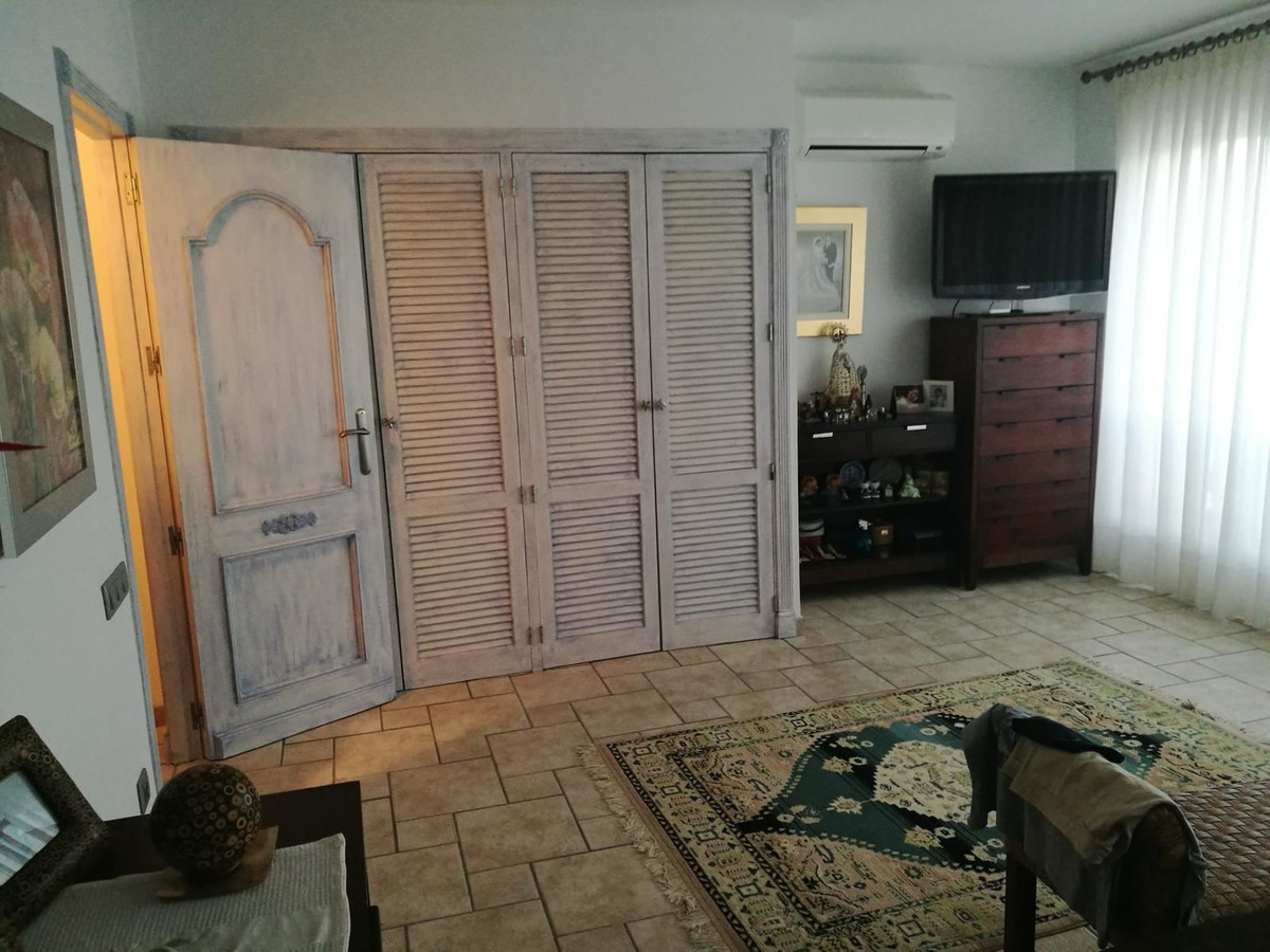 House – Detached Villa in Santa Pola