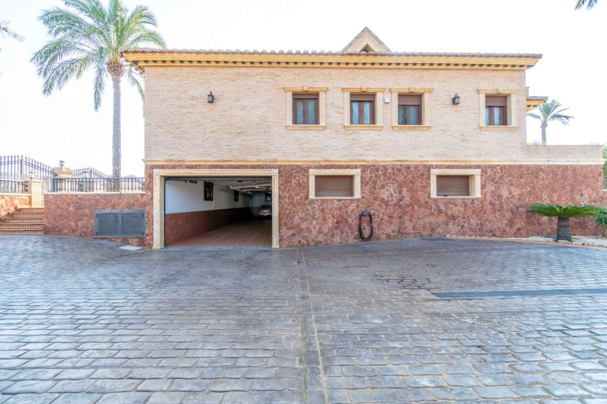 House – Detached Villa in Orihuela