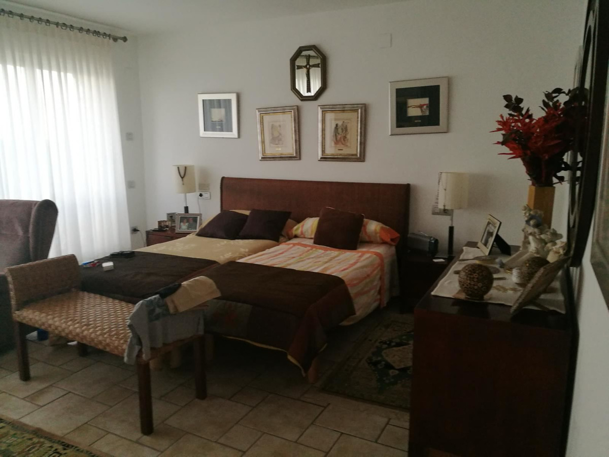 House – Detached Villa in Santa Pola