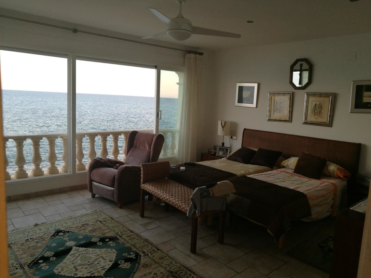 House – Detached Villa in Santa Pola