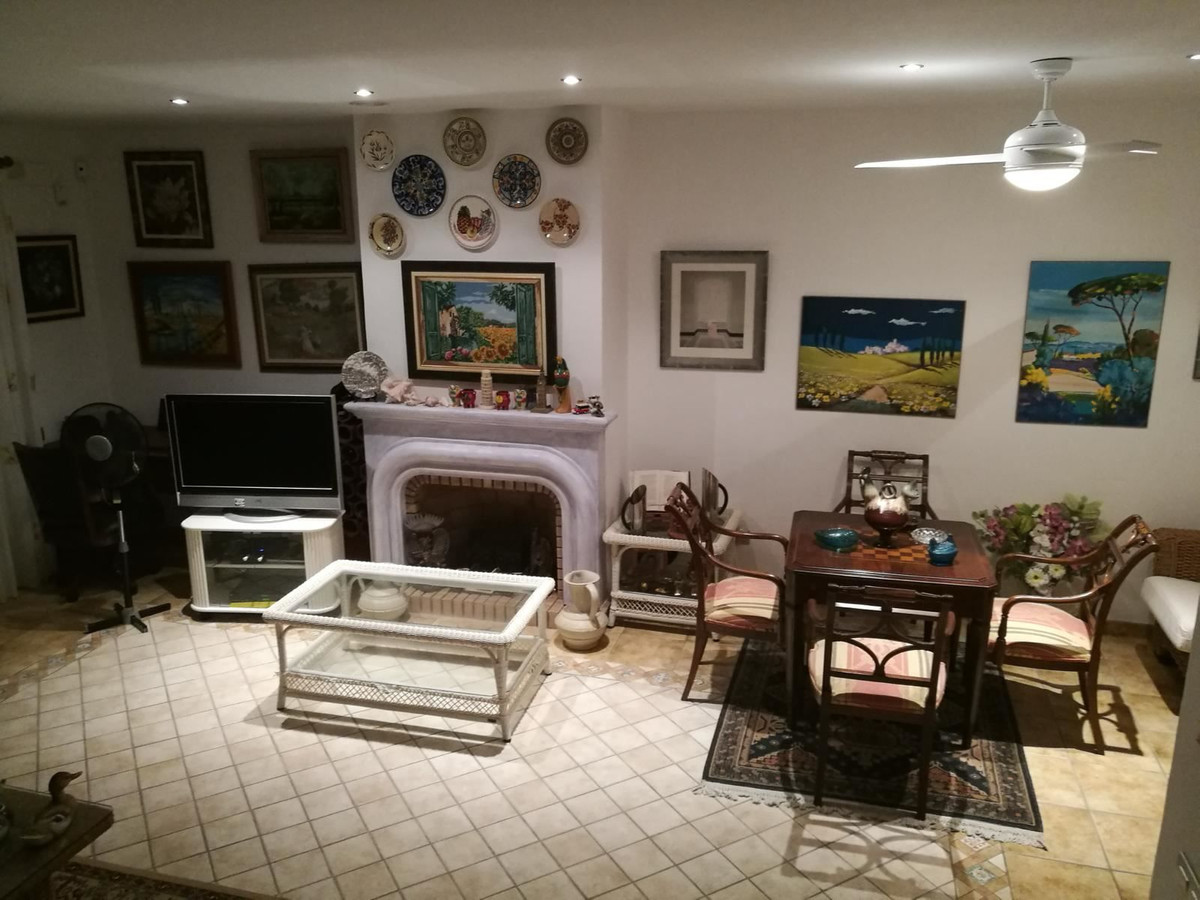 House – Detached Villa in Santa Pola