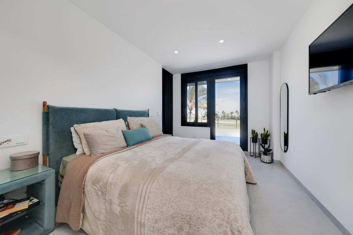 House – Detached Villa in Pilar de la Horadada