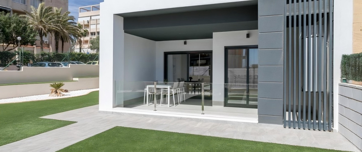 ShowFeedImage Apartment – Top Floor Apartment in Torrevieja