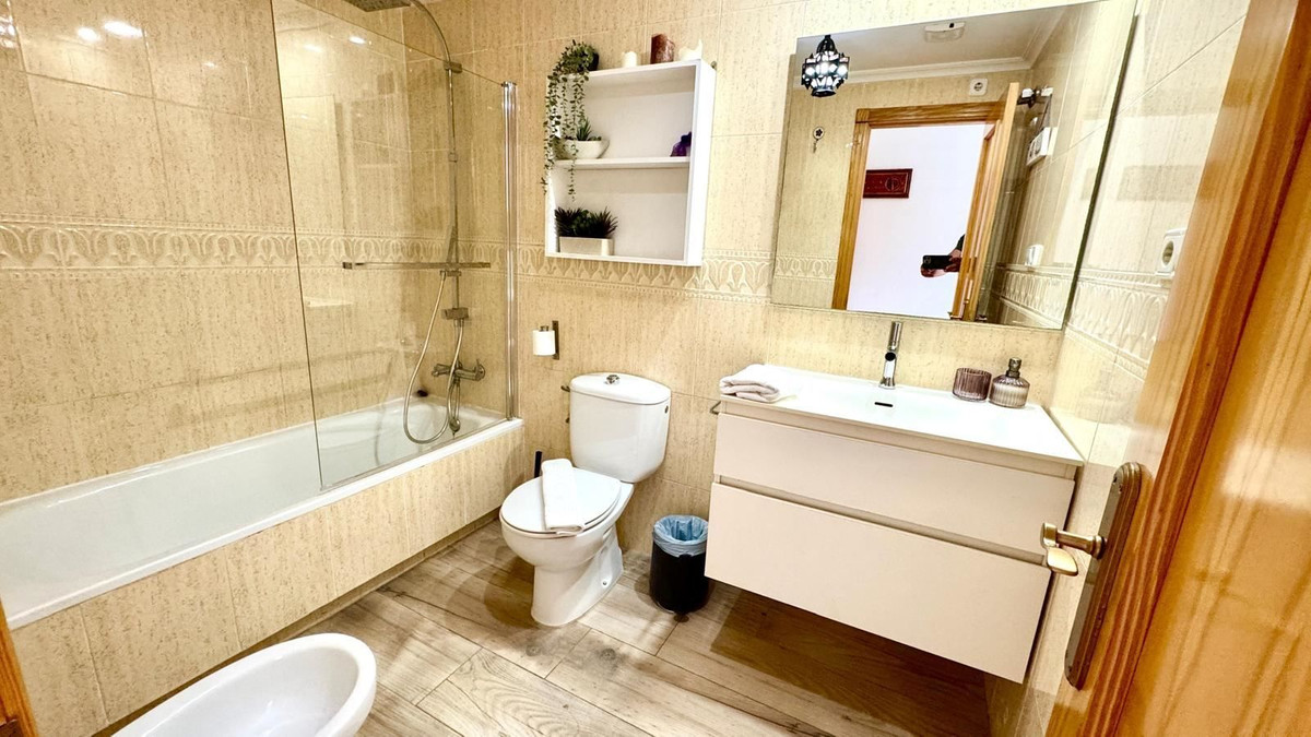 Apartment – Middle Floor Apartment in Santa Pola