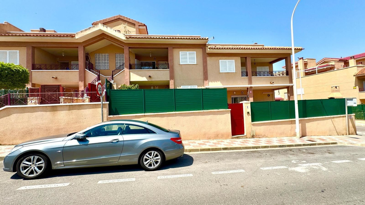 Apartment – Middle Floor Apartment in Santa Pola
