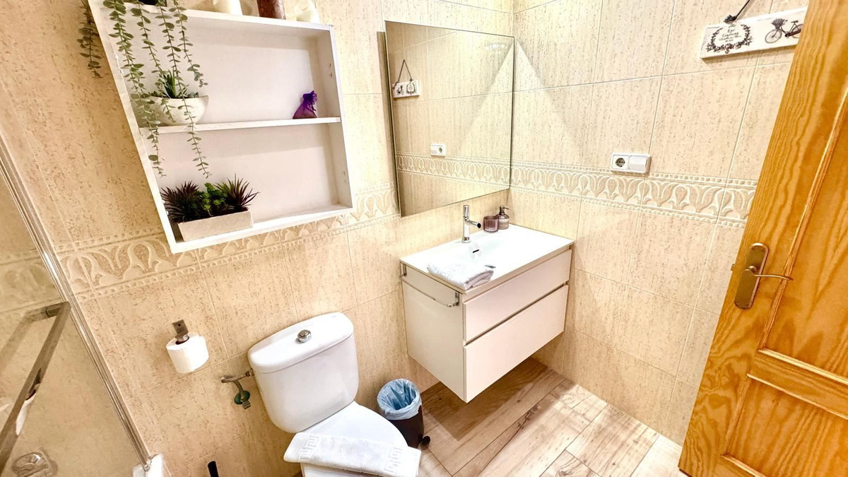 Apartment – Middle Floor Apartment in Santa Pola