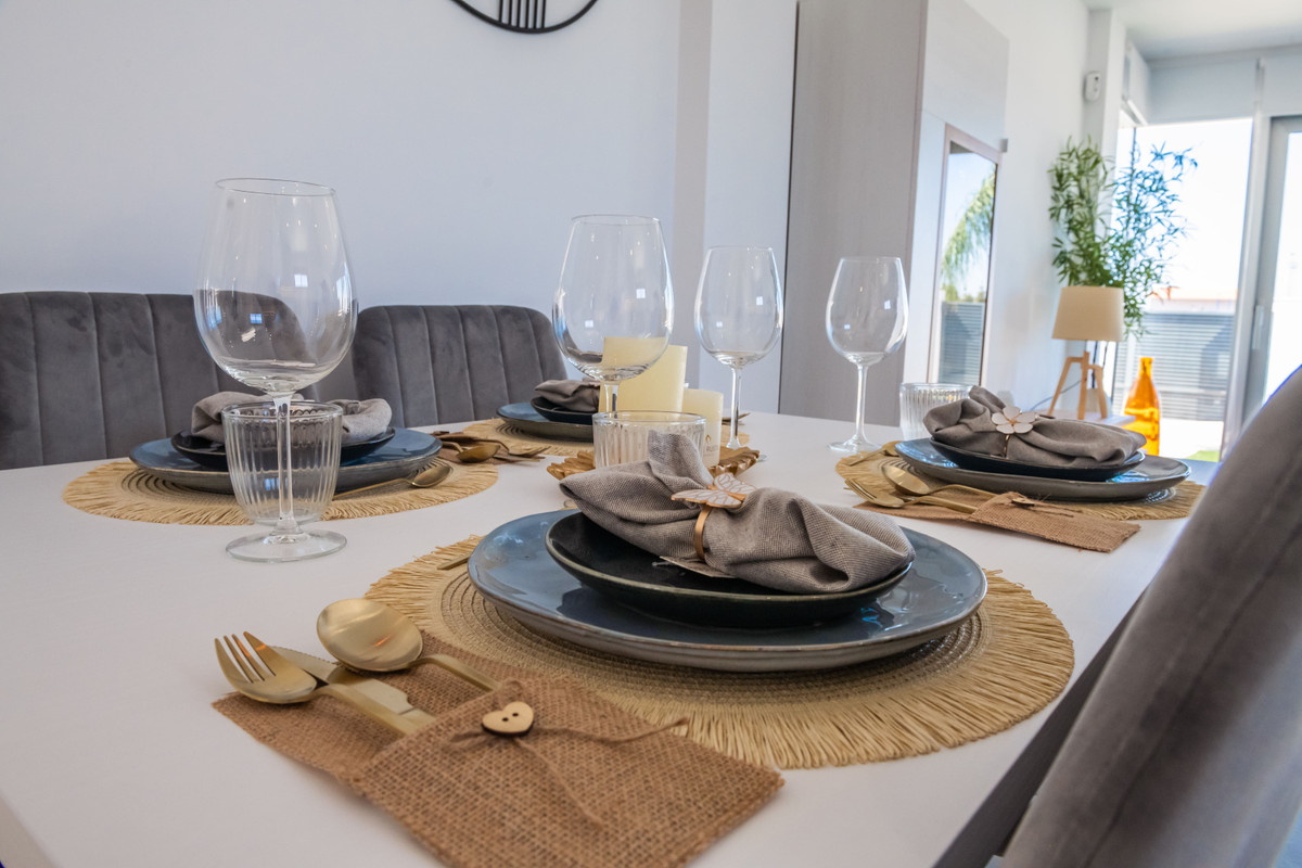 House – Detached Villa in Los Alcazares