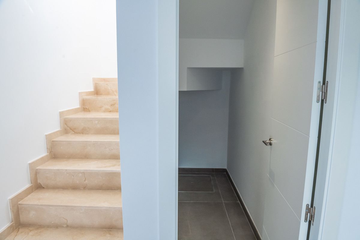 House – Detached Villa in Los Alcazares