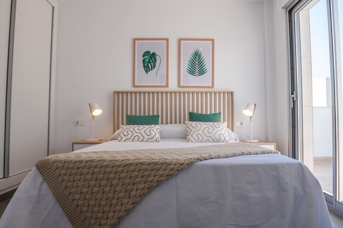 House – Detached Villa in Los Alcazares