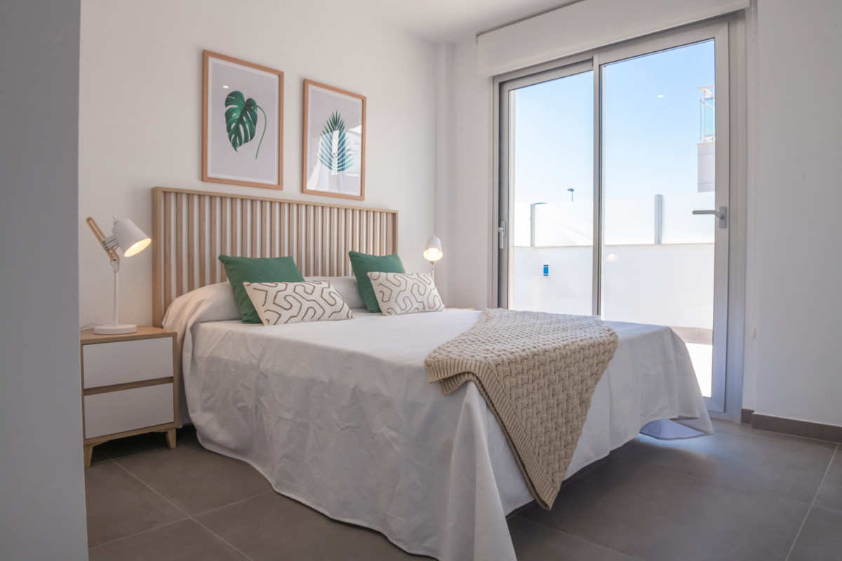 House – Detached Villa in Los Alcazares