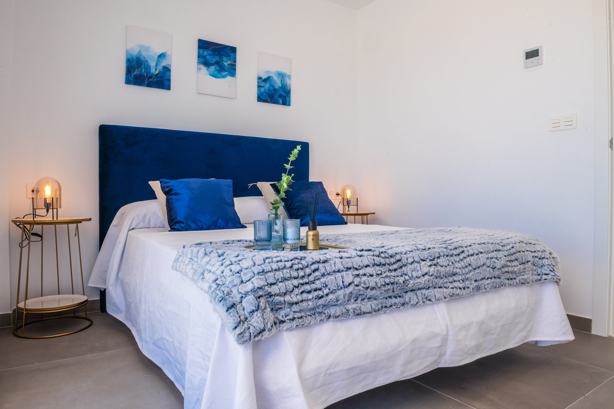 House – Detached Villa in Los Alcazares