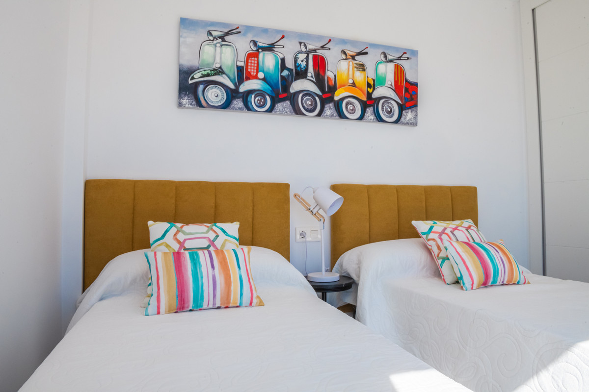 House – Detached Villa in Los Alcazares