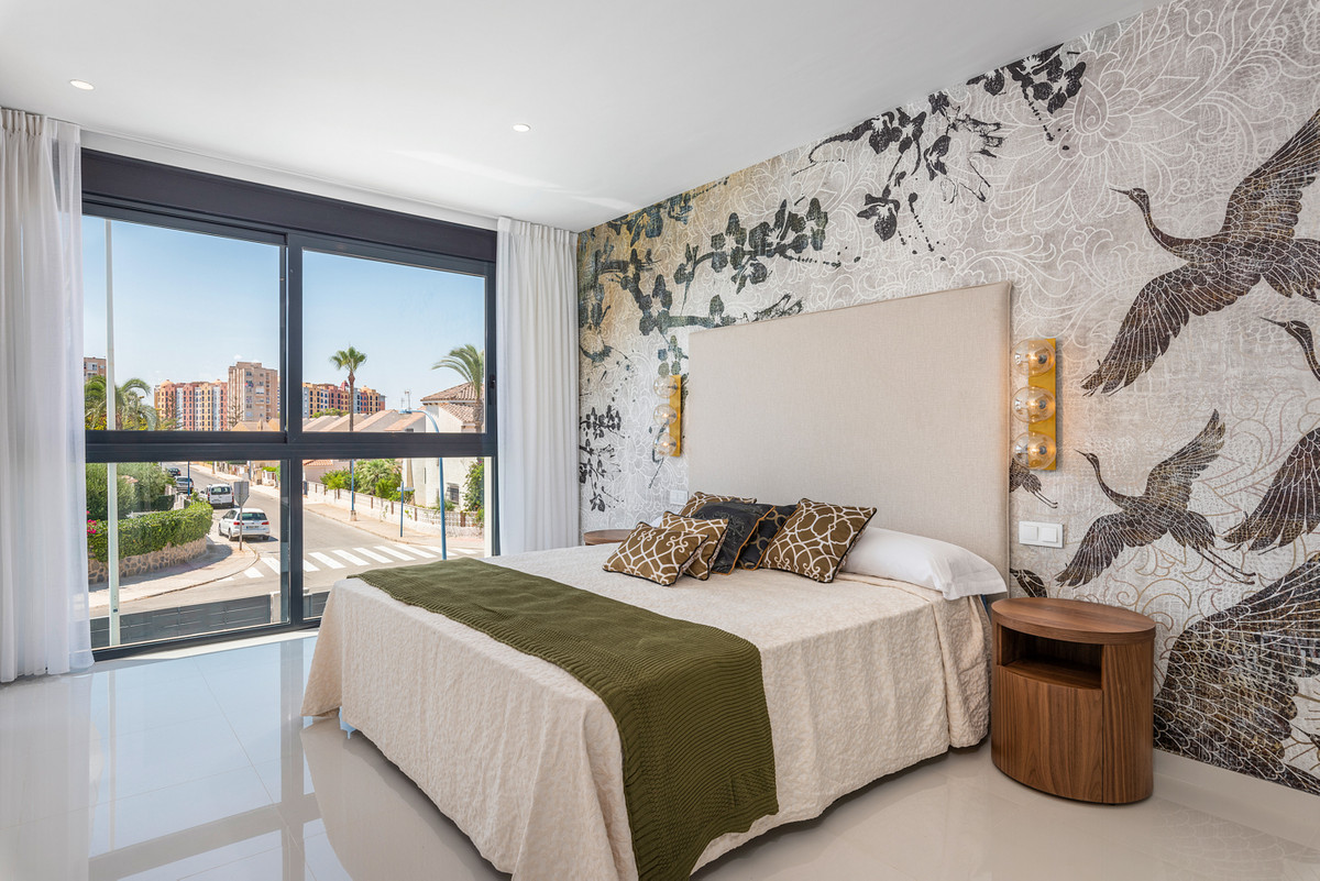 ShowFeedImage House – Detached Villa in Cartagena